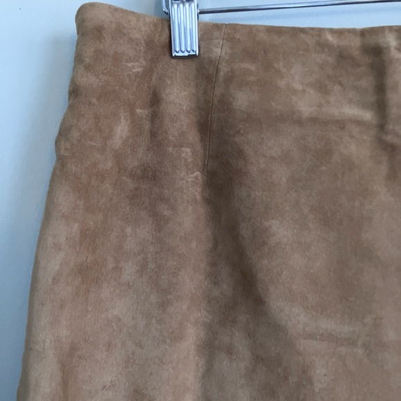 LORD & TAYLOR Vintage Tan Leather Scalloped Hem Embroidered Pencil Skirt Size 14 - Picture 2 of 12